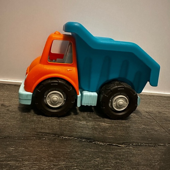 B. Toys Other - B. Toys Kids Dump Truck Toy